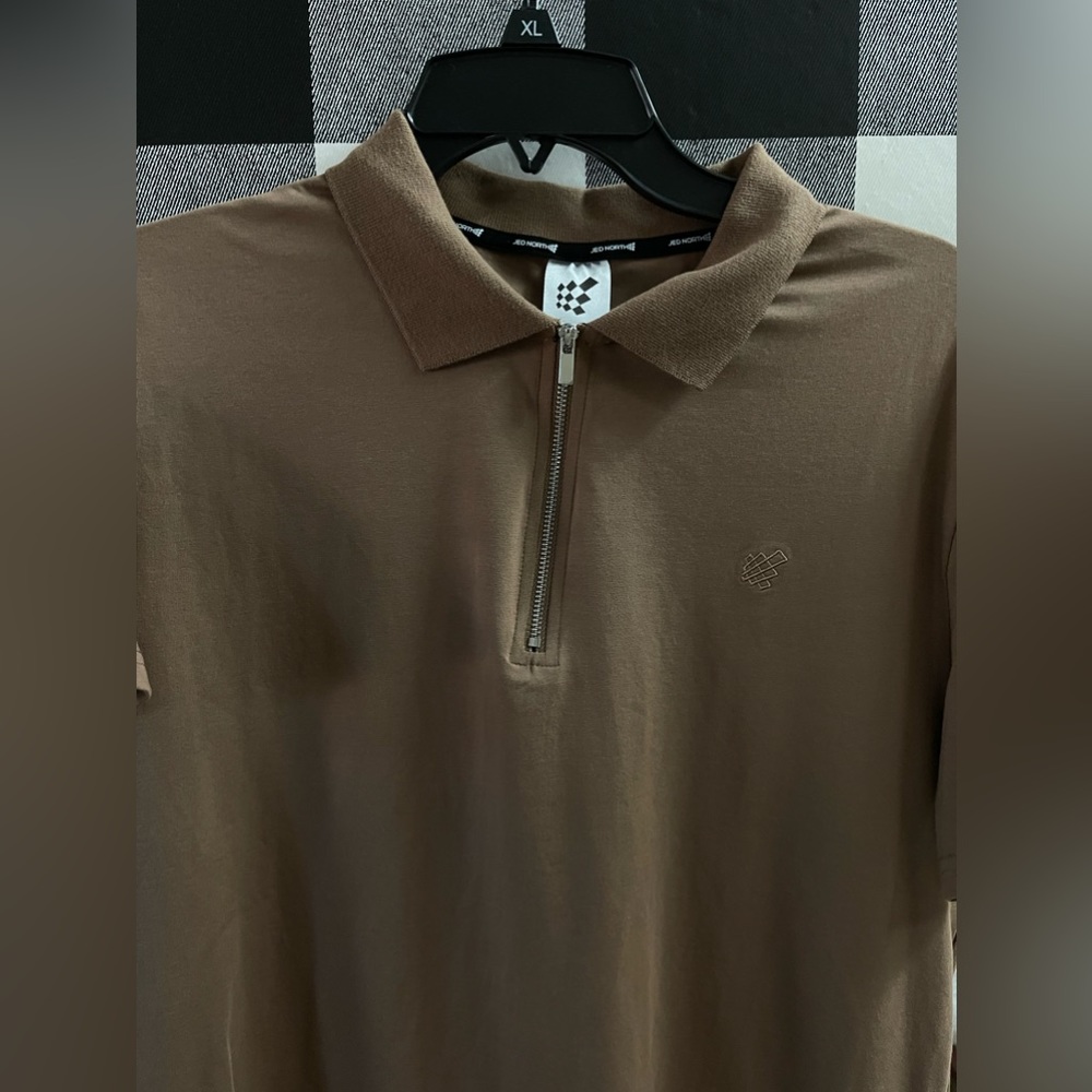 Jed North athletic polo shirt Med. Muscle Fit shirt. Never worn.